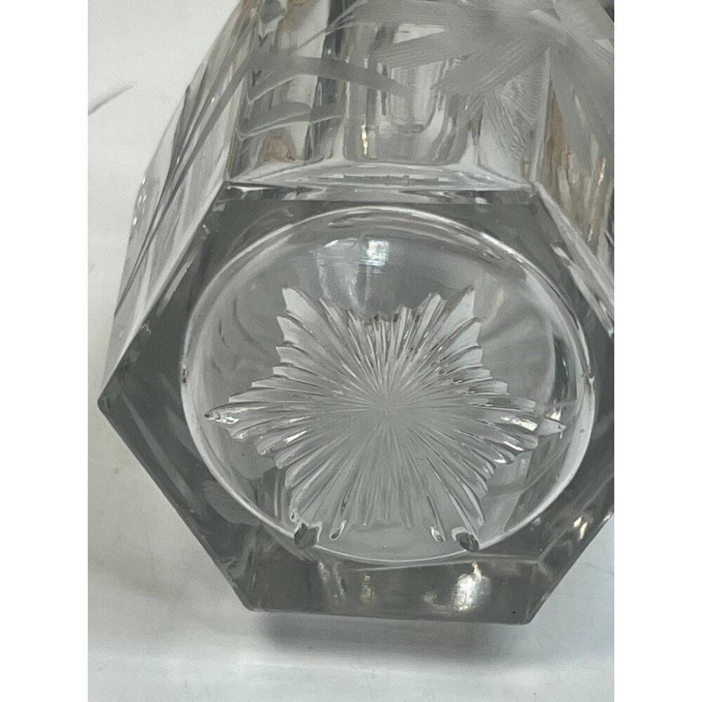 Vintage Etched Clear Glass Jar with Decorative Lid Floral Pattern Collectible - Picture 2 of 7